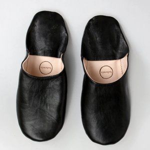 NEW  - Morroccan Slippers Black - Size M/L